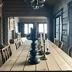 펜션 Cozy Log With A View Over Hedmarken *