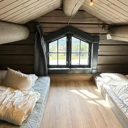 Cozy Log With A View Over Hedmarken Feriehus