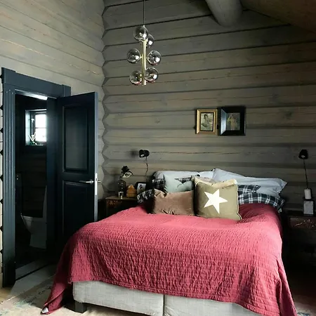 Cozy Log With A View Over Hedmarken Loten