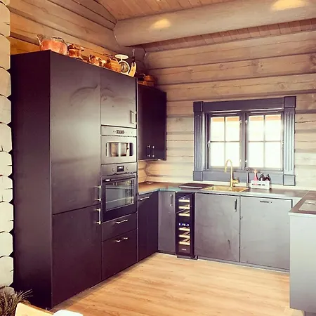 Cozy Log With A View Over Hedmarken