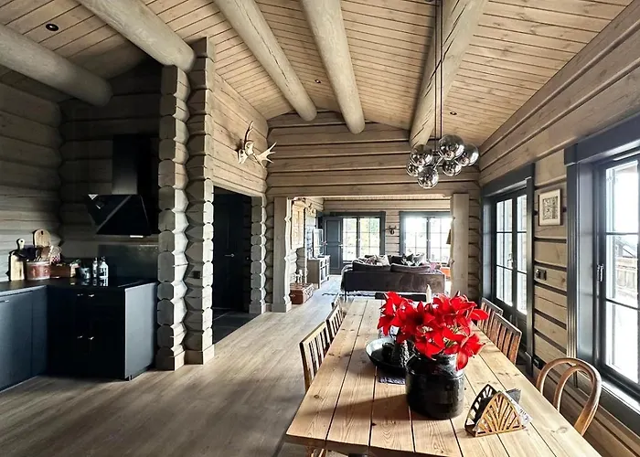 Cozy Log With A View Over Hedmarken بيت للعطل Loten