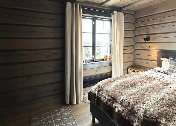 Cozy Log With A View Over Hedmarken *